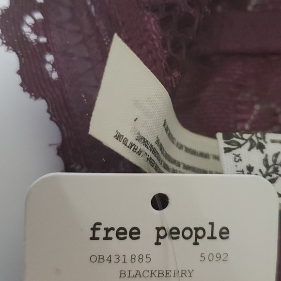 33. 🆕 Free People Deep In the Dark Bandeau Bra - Picture 10 of 10